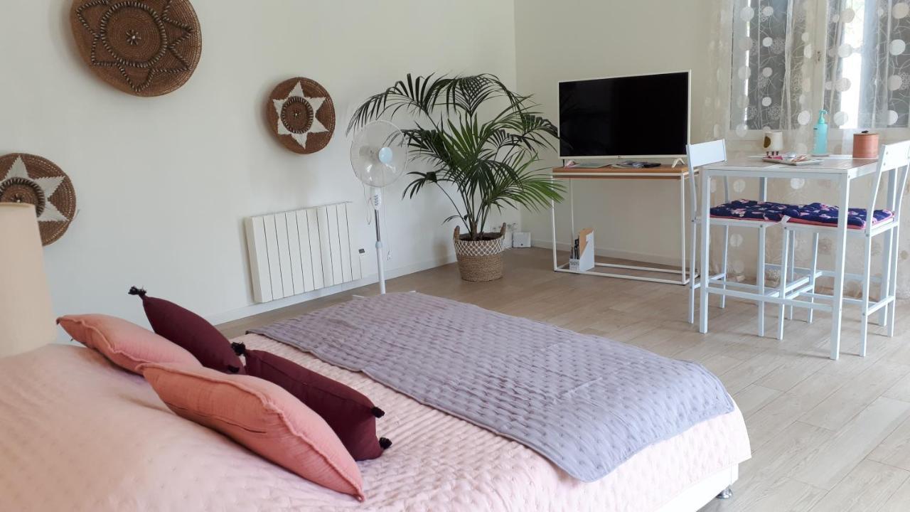 Studio Independant Mios Bourg Екстериор снимка